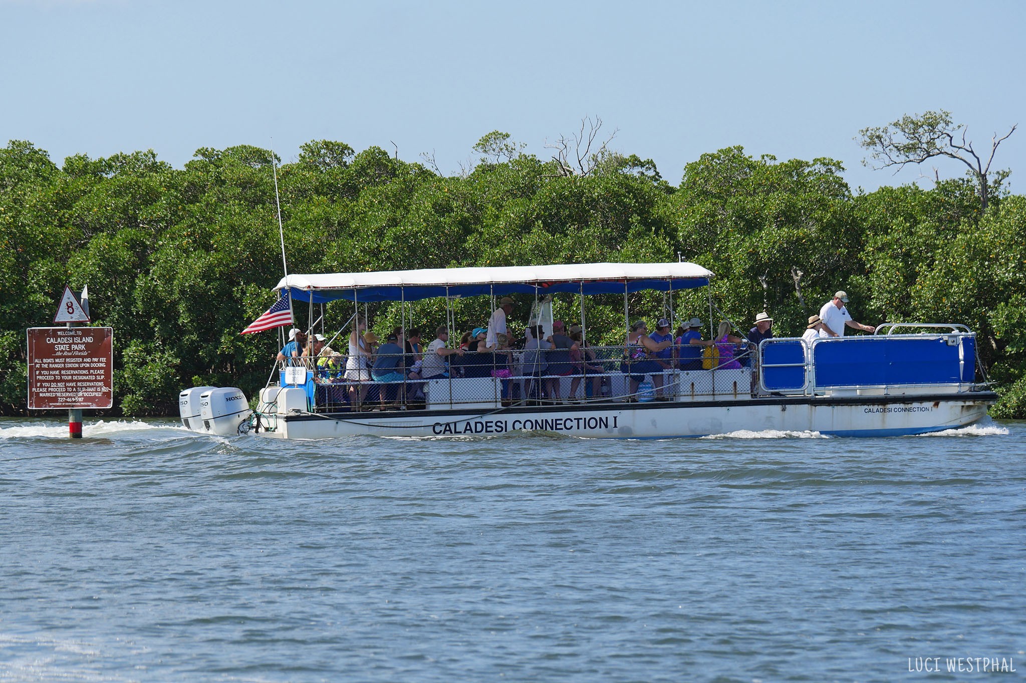 Ferry between Honeymoon Island and Caladesi Island State Park