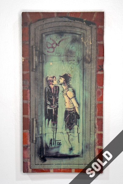 boy, girl, about to kiss, under the oberbaum bridge kiss, street art, Alice, photo wood transfer